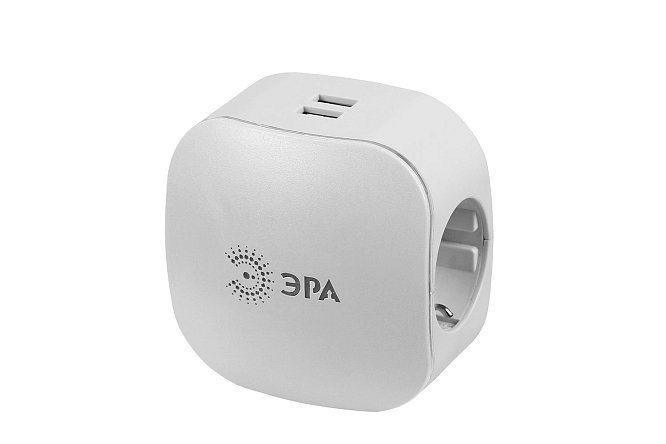 Изображение товара Тройник с заземлением ЭРА SP-3e-USB-2A