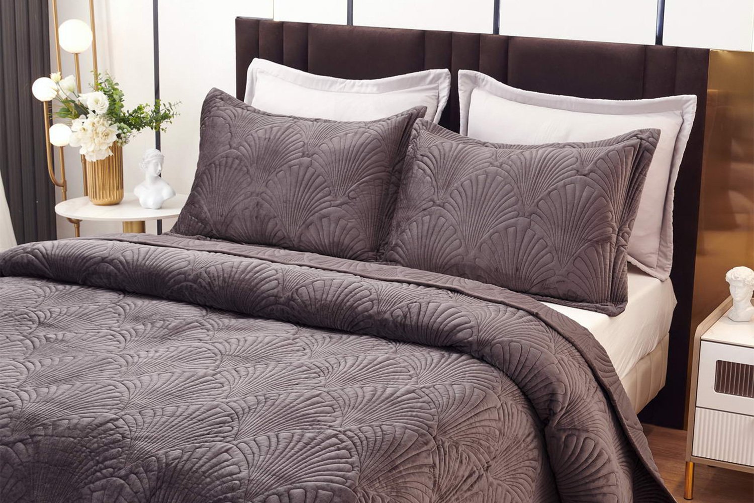 Покрывало SOFI DE MARKO Ариэль 240х260 см, Велюр