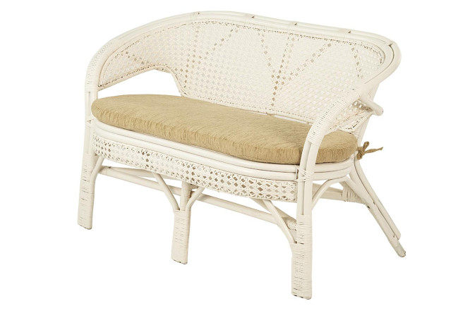 Изображение товара Двухместный диван Pelangi с бежевыми мягкими элементами и белым каркасом