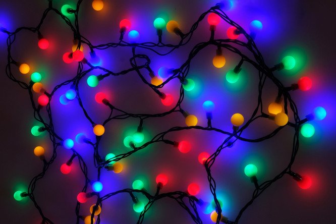 Изображение товара Электрогирлянда Жемчужные шарики 6.4 м для уютного освещения