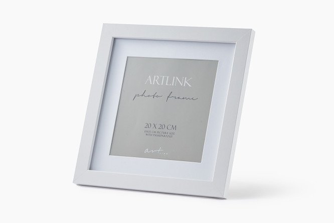 Изображение товара Фоторамка с паспарту Ellis белый 20х20 см - стильный декор