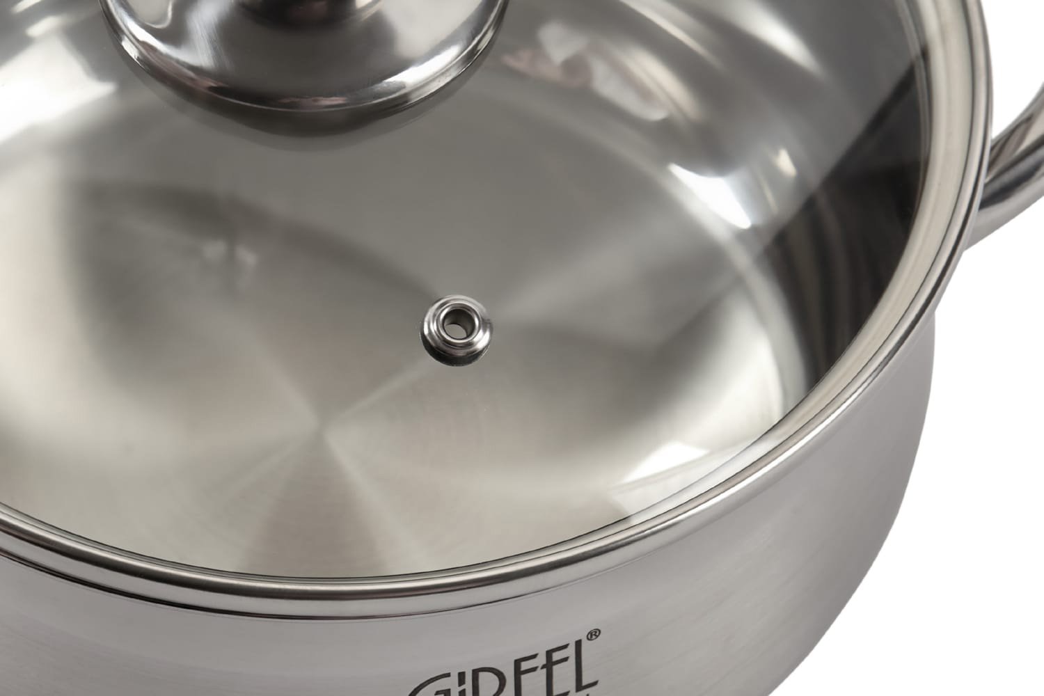 Кастрюля с крышкой GIPFEL Serenade 2.1 л