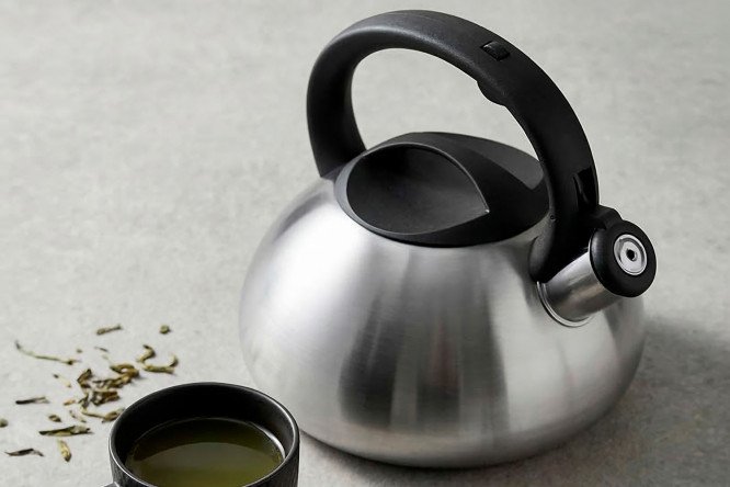 Чайник REGENT Inox Tea со свистком 3 л
