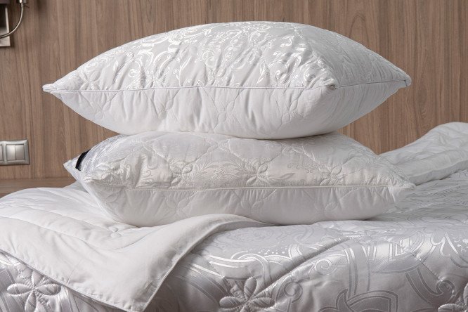 Подушка EDELSON Silk 50х70 см, Полиэфирное волокно