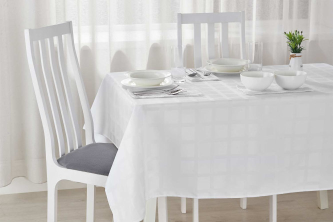 Изображение товара Скатерть Elite 150x180 см прочная и стильная для праздничных и ежедневных застолий