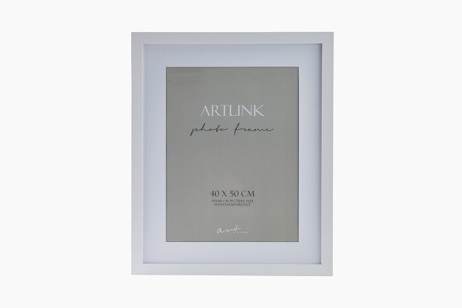 Изображение товара Фоторамка с паспарту Ellis белая 40х50 см для фотографий интерьера