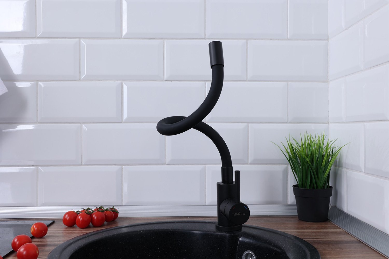 Смеситель для кухни ALCORA Лангфосс SS-SF-204A Black
