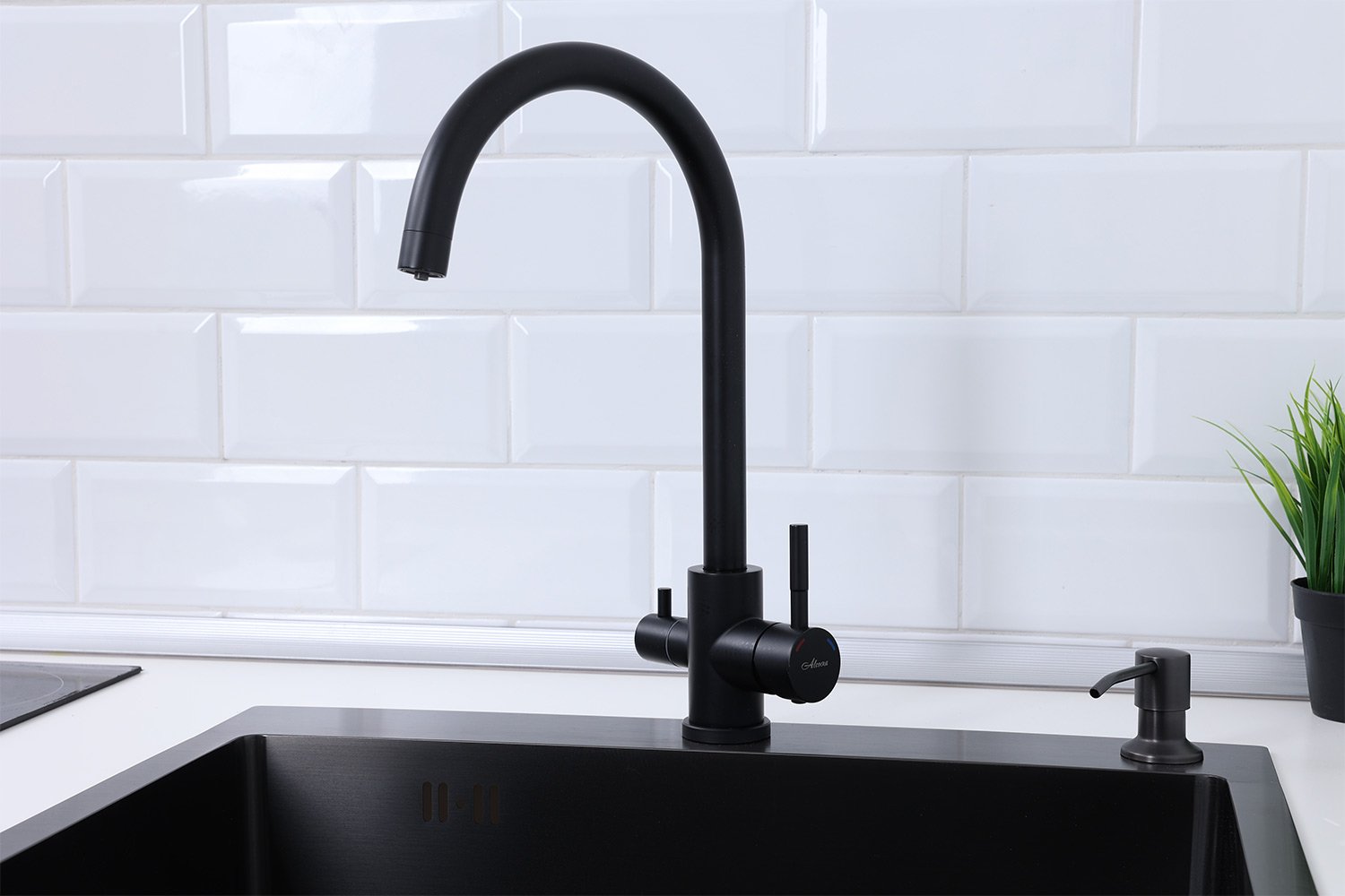 Смеситель ALCORA Тугела NS-MH-J001 Black