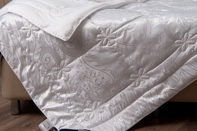 Одеяло EDELSON Silk Синтетический