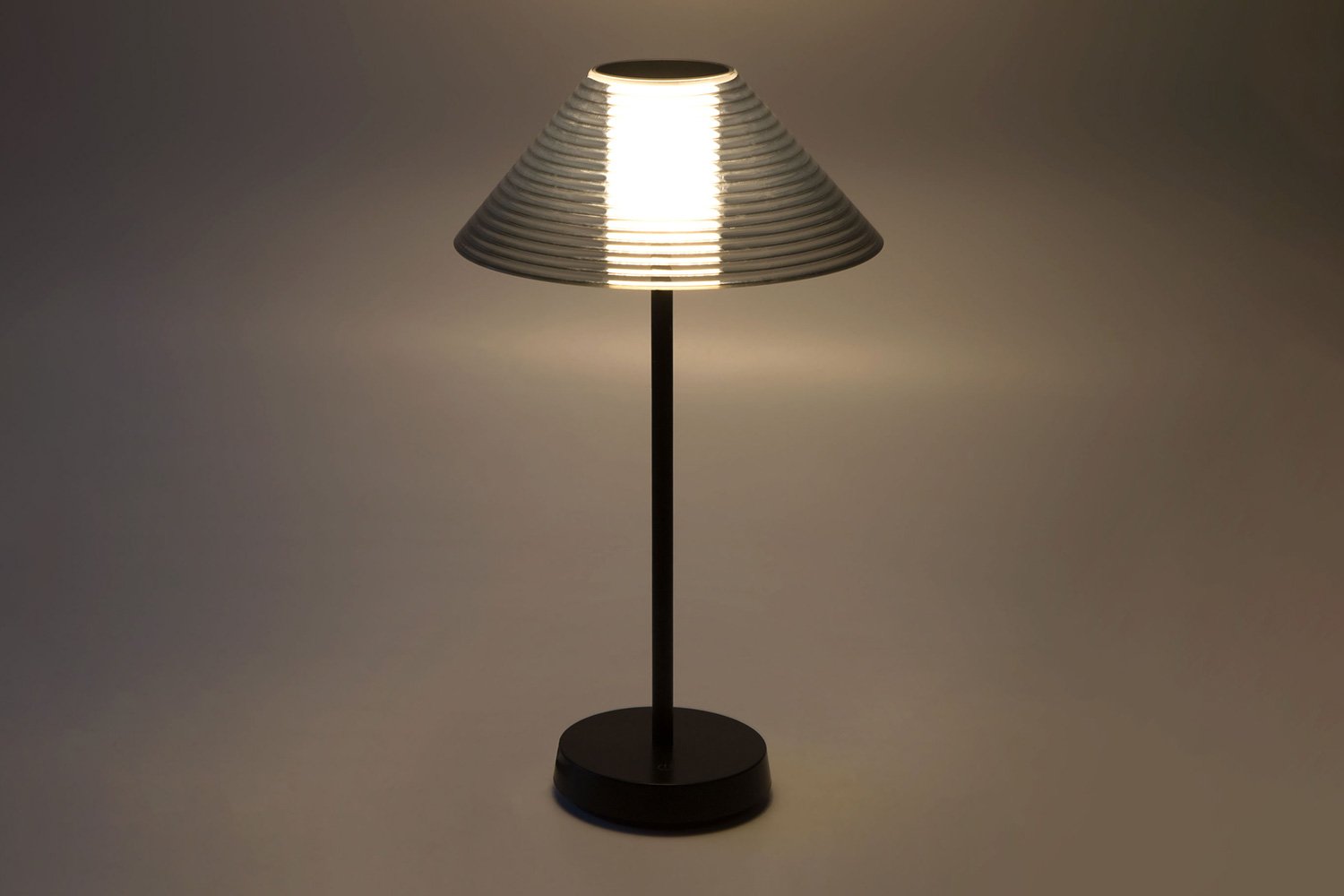 Светильник настольный ELEKTROSTANDARD Mistery LED, 22x39x22 см