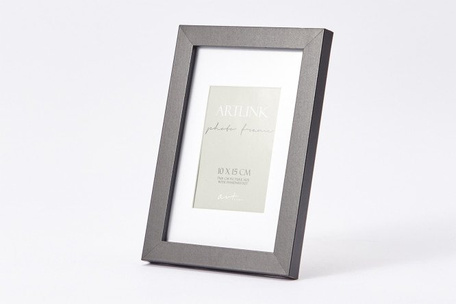 Изображение товара Фоторамка Ellis чёрная 10х15 см из МДФ со стеклом, стильное оформление