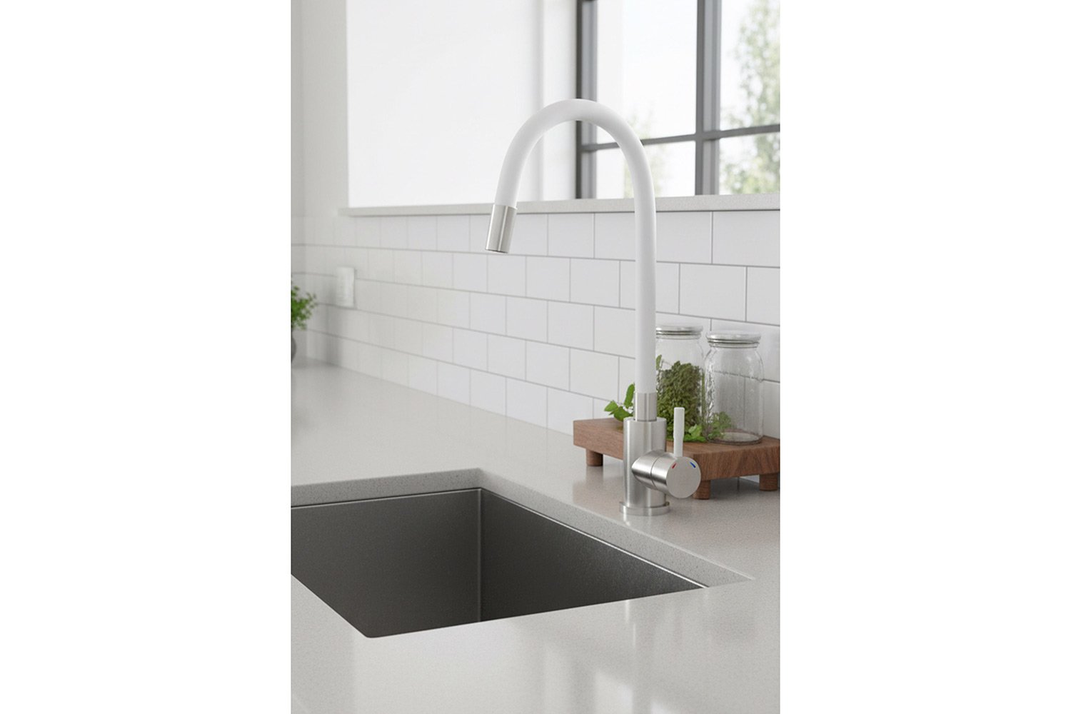 Смеситель для кухни ARGOTECH Solid 35-10 с гибким изливом