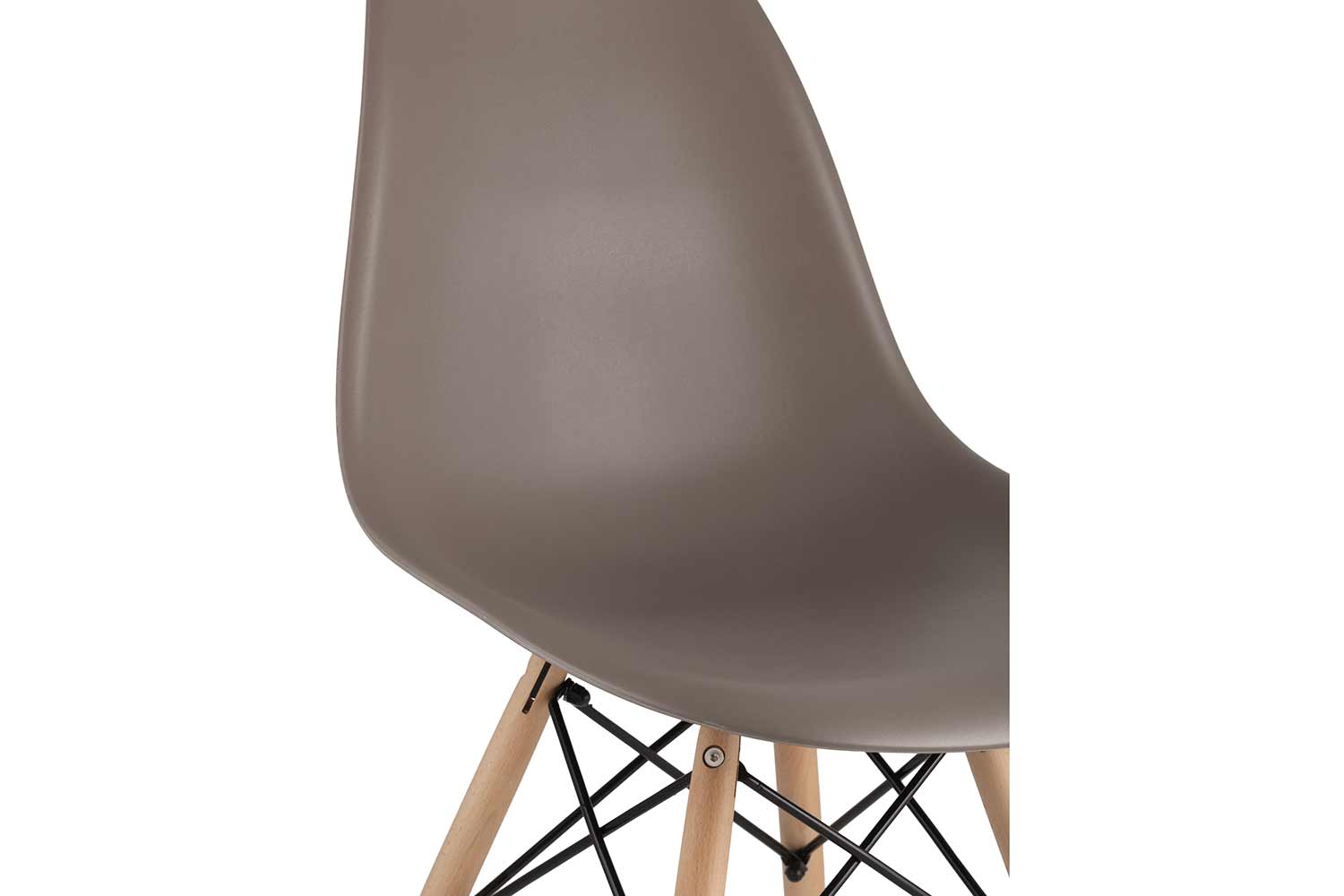 Купить Набор стульев Eames 7