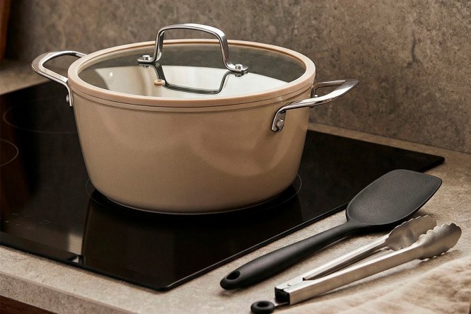 Кастрюля с крышкой REGENT Inox Taup 4 л