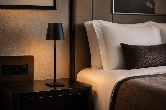 Светильник настольный CAMELION KD-902 C02 портативный LED, 11x38x11 см