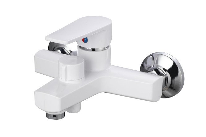 Изображение товара Смеситель для ванны РМС PL6 009E белый — практичный и долговечный