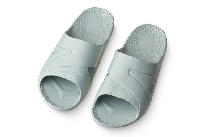 Изображение товара Женские пантолеты Юкон 37 из ЭВА дымчато-серого цвета