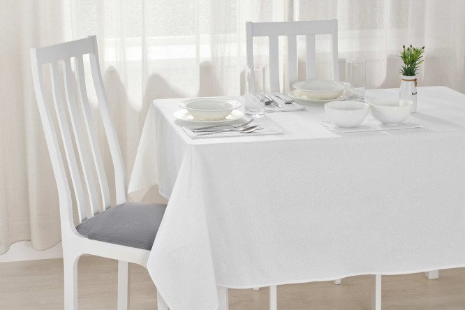 Изображение товара Скатерть HOFF Blanco 145x145 см водоотталкивающая из 100% хлопка