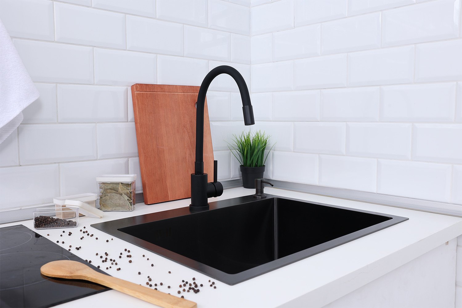 Смеситель для кухни ALCORA Лангфосс SS-SF-204A Black