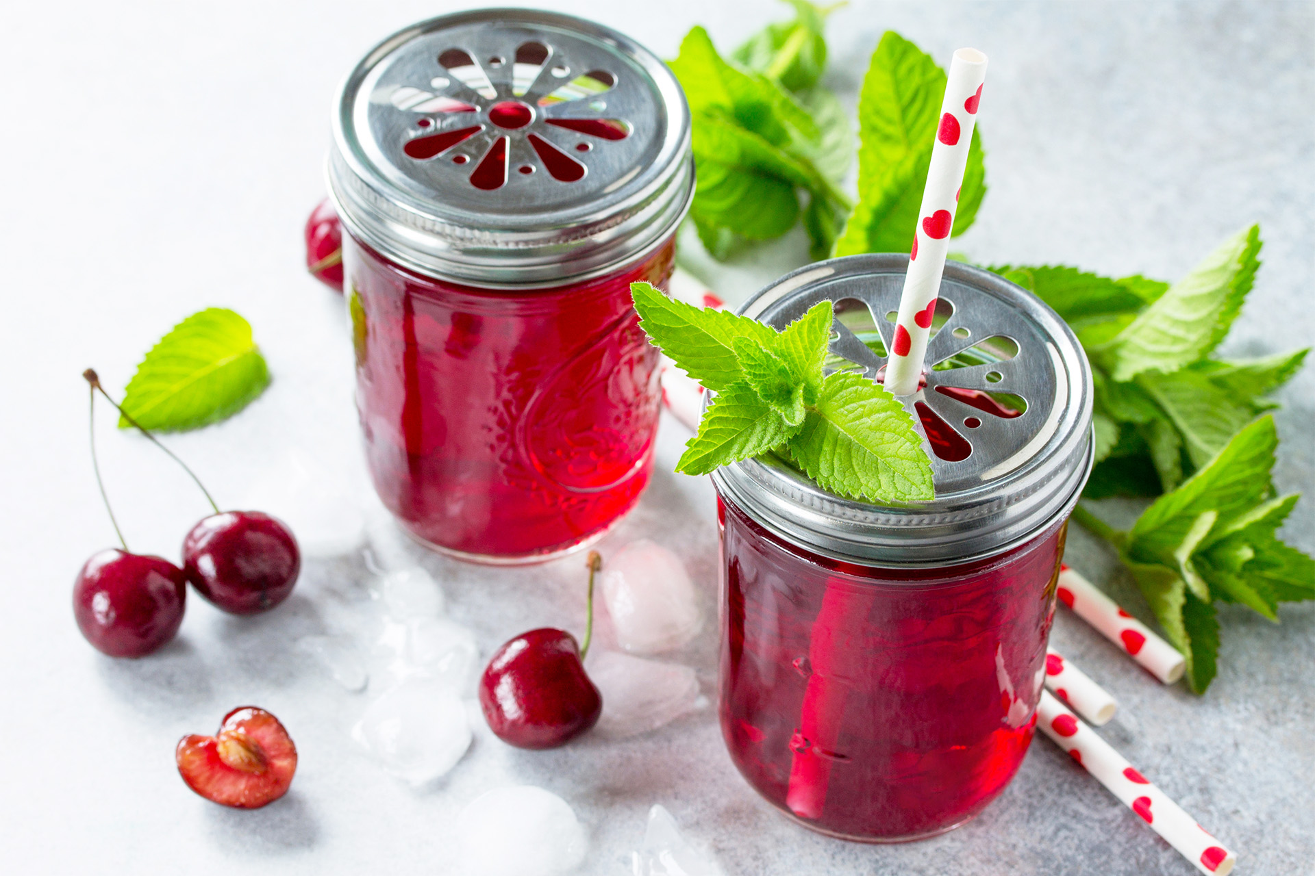 Компот крыжовенно-вишневый