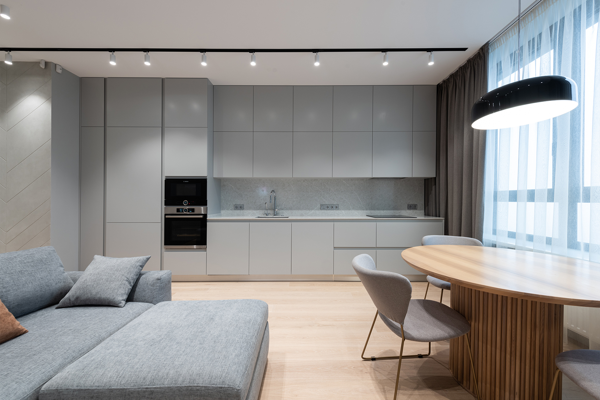 Дизайн в стиле минимализм трехкомнатной квартиры 125 метров в ЖК «Воробьев дом»